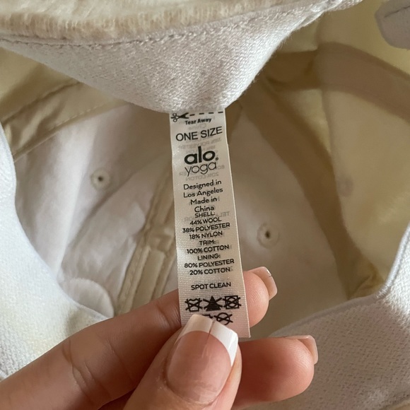 Cream Alo Hat - Picture 4 of 5